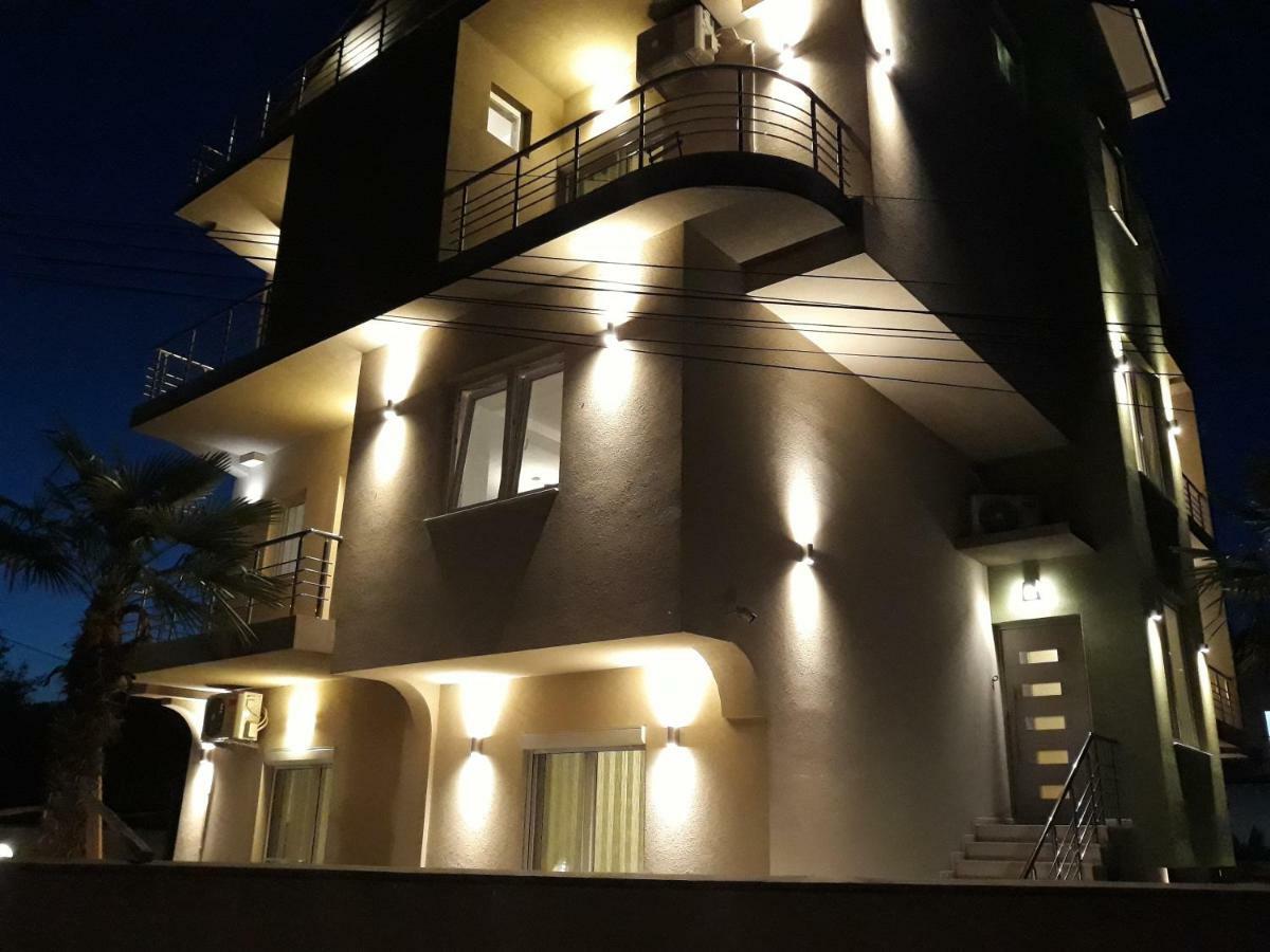 Vila & Apartments Matea Gevgelija Exteriör bild